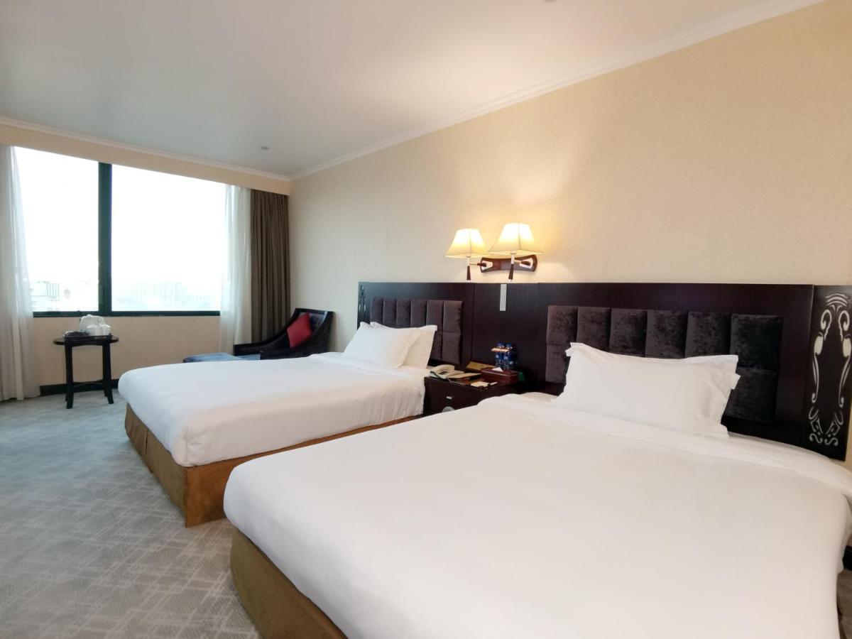 Majestic Hotel Canton Extérieur photo